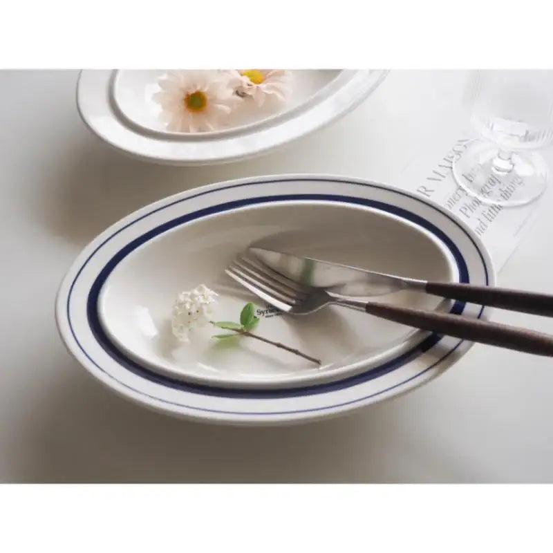 Syracuse - Maple Line Blue Oval Plate 25.5cm