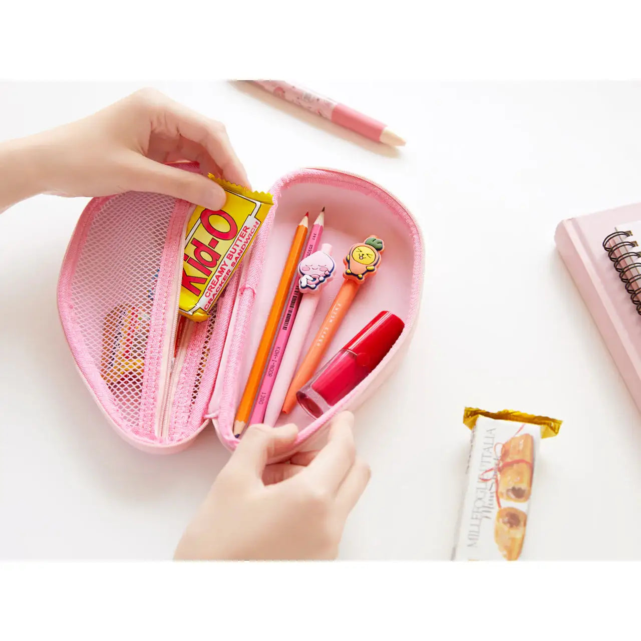 Kakao Friends - Happy Week HardTop Pencil Case - Kakao Friends - Accessories - Harumio