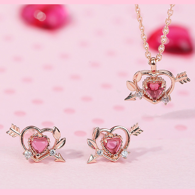 Clue X Esther Bunny - Cupid Esther Bunny Ruby Stone Silver Earrings