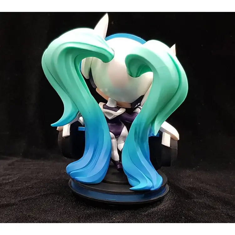 League of Legends - DJ Sona Figurine with LED Base - League of Legends - Accessories - Harumio