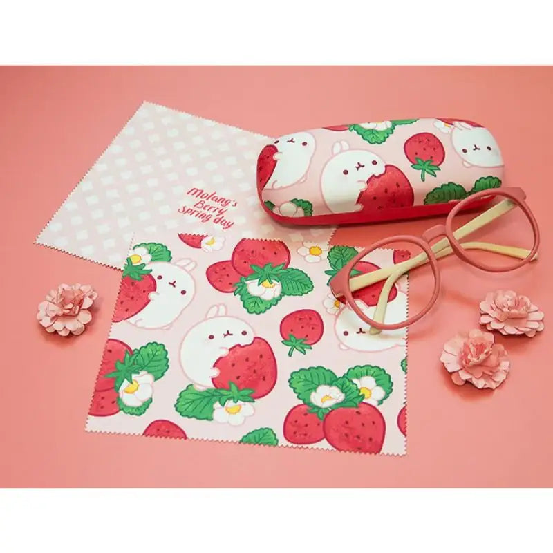 Molang - Glasses Cleaning Case Set - Spring Strawberry - Molang - Accessories - Harumio
