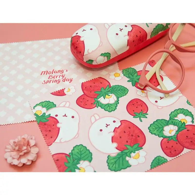 Molang - Glasses Cleaning Case Set - Spring Strawberry - Molang - Accessories - Harumio