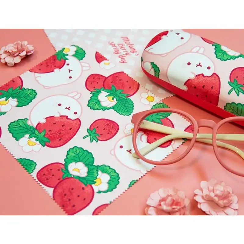Molang - Glasses Cleaning Case Set - Spring Strawberry - Molang - Accessories - Harumio