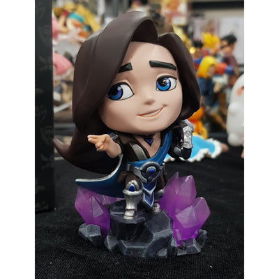 League of Legends - Taric Figurine