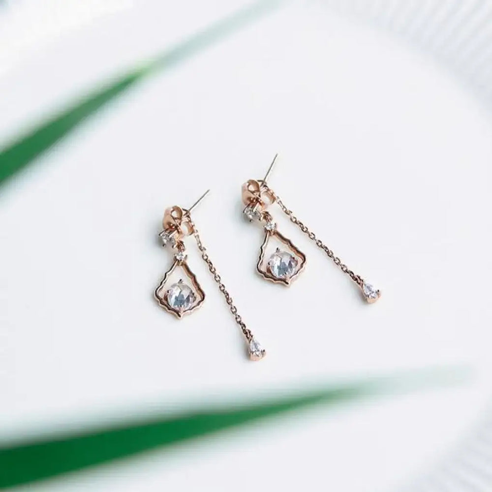 CLUE - Alli Ice Piece Chain Drop Silver Earring - CLUE - Jewelry - Harumio