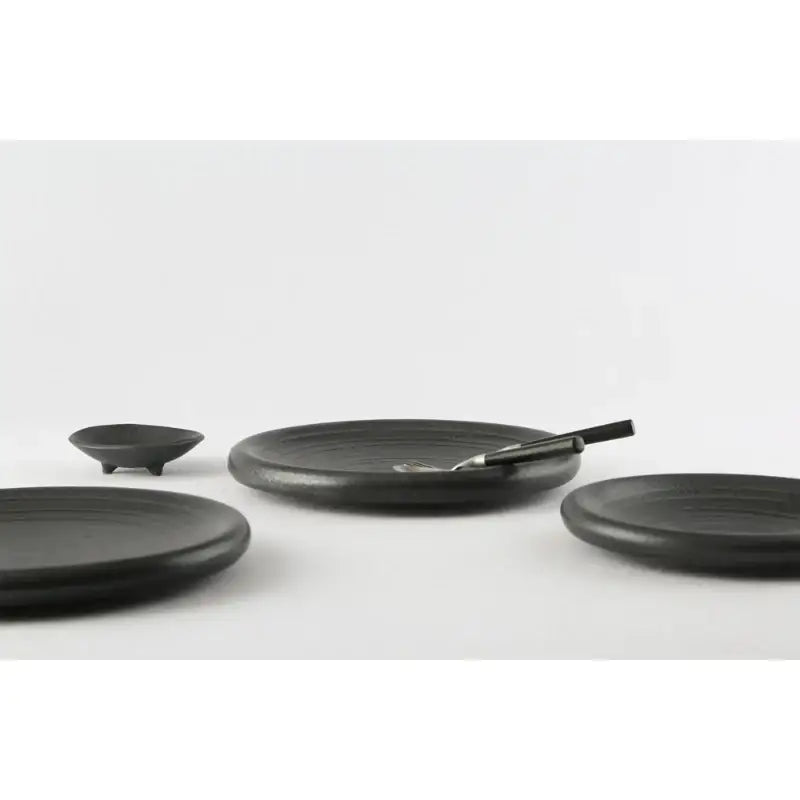 Chaora - Black Frisbee Plate (L) - Chaora - Tableware - Harumio