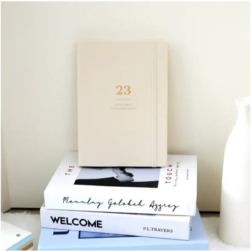 O-Check - 2023 Mon Journal Weekly Diary - O-Check - Diary - Harumio