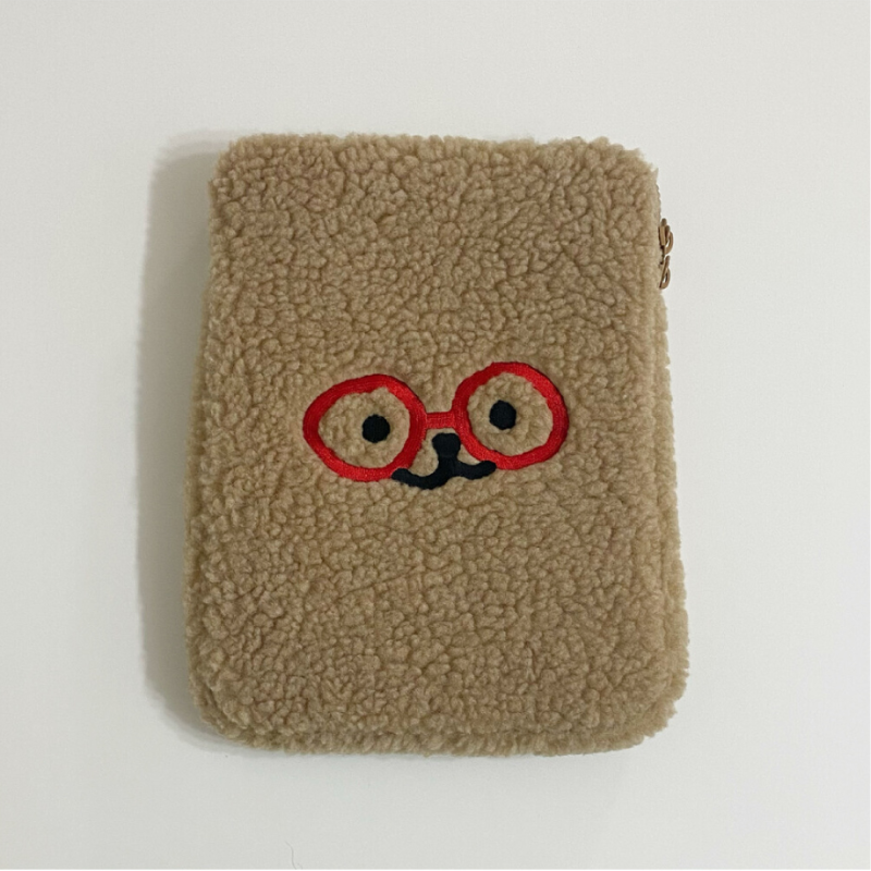 Teteum - Bebe Fluffy iPad Pouch