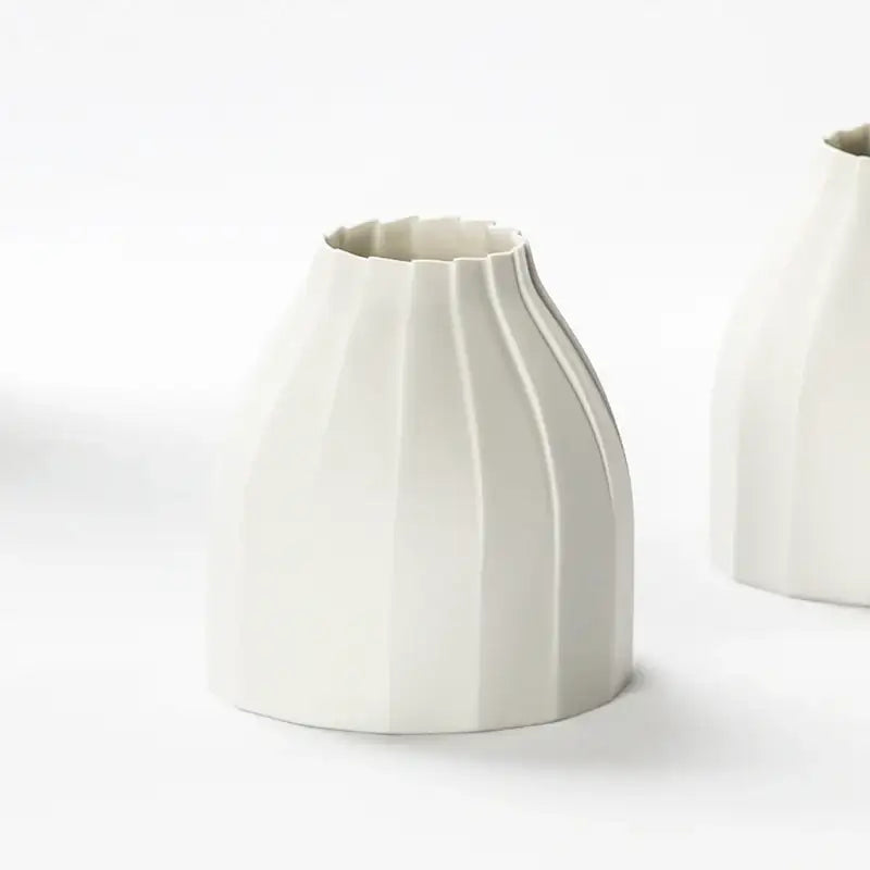 Chaora - Elegant Base Vase - Chaora - Tableware - Harumio