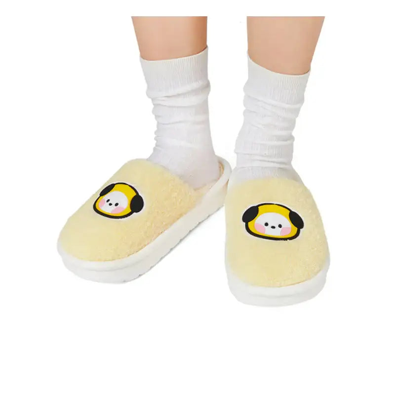 BT21 - Minini Big Face Boucle Slippers - LINE FRIENDS - Footwear - Harumio