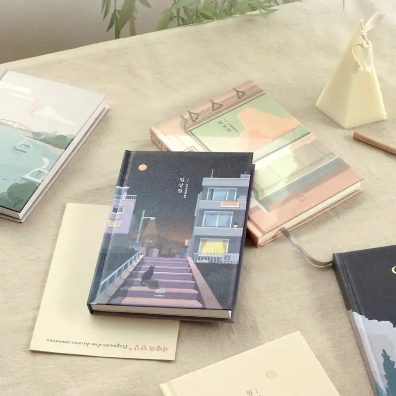 ICONIC - 2023 Daily Diary - Iconic - Diary - Harumio