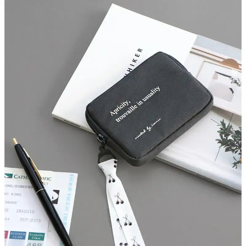 Iconic - Cottony Cardholder - Iconic - Pouches - Harumio