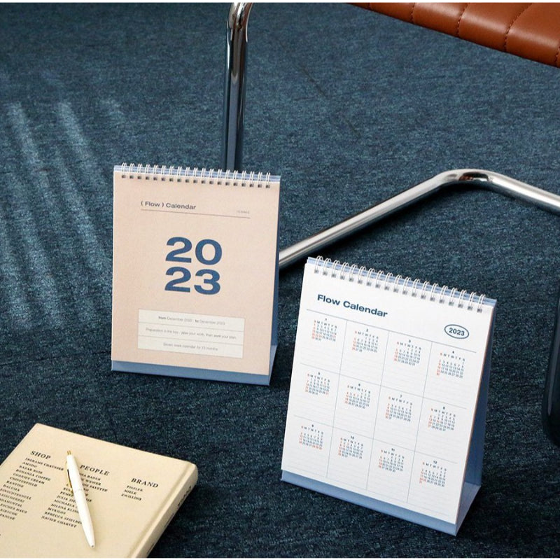 ICONIC - 2023 Flow Desk Calendar