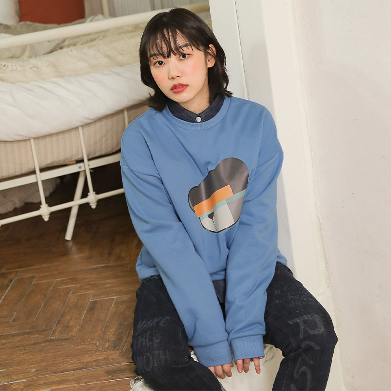 AQO - Cheak Bear Sweatshirt