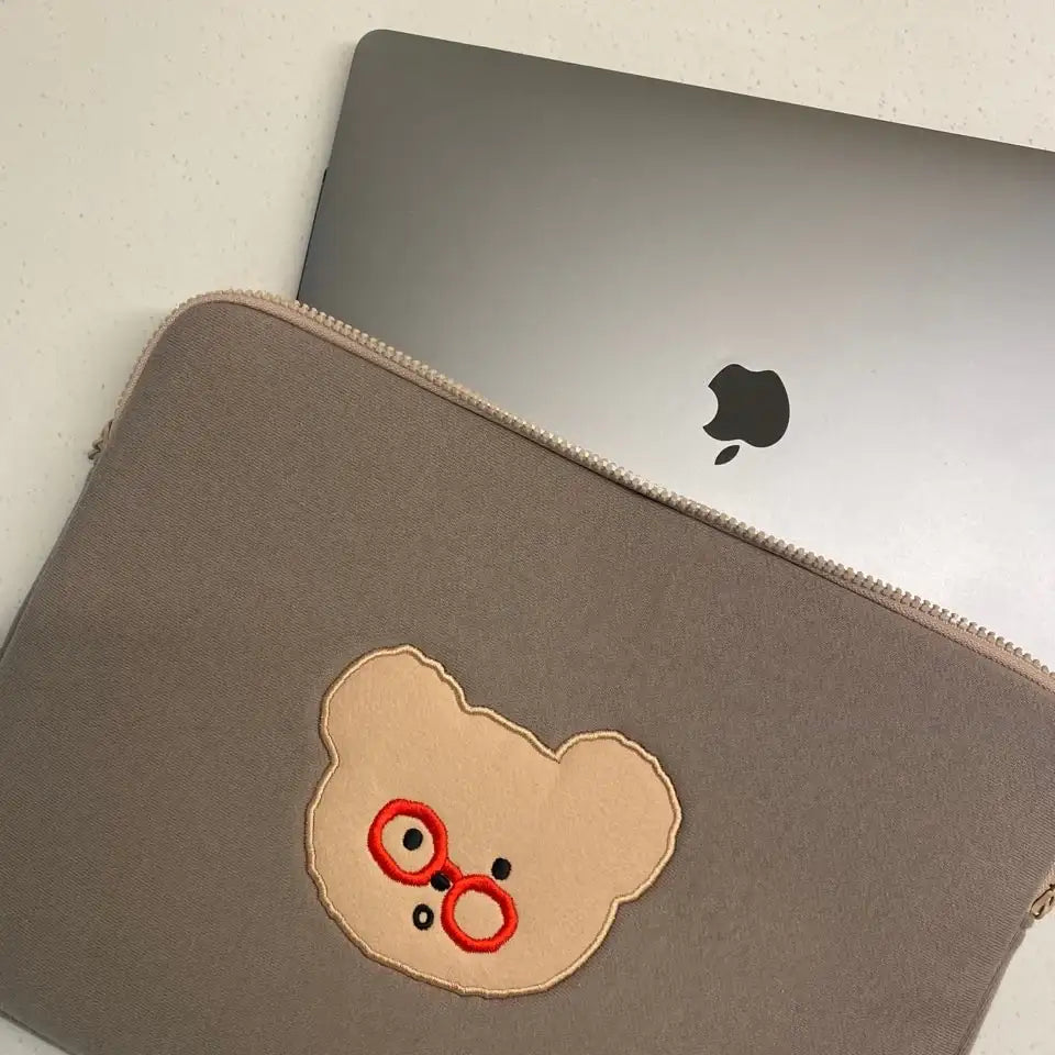 Teteum - Bebe Oing Laptop Pouch - Teteum - Accessories - Harumio