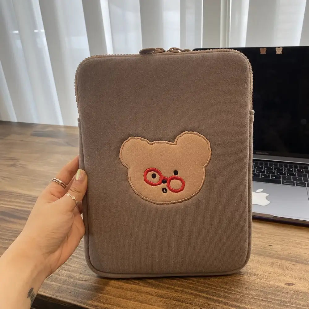 Teteum - Bebe Oing Laptop Pouch - Teteum - Accessories - Harumio