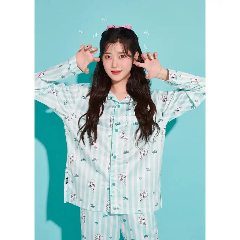 BTS - TinyTAN x TIYP - peek-a-boo Pajama - BTS - Clothing - Harumio