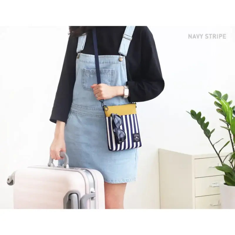 Iconic - Tripping Cross Bag - Iconic - Bags - Harumio