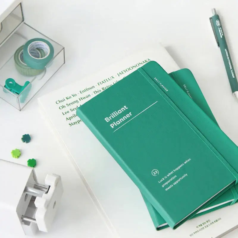 Iconic - 2023 Brilliant Daily Planner - ICONIC - Planner - Harumio