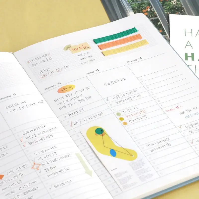 Iconic - 2023 Brilliant Weekly Planner - ICONIC - Diary - Harumio