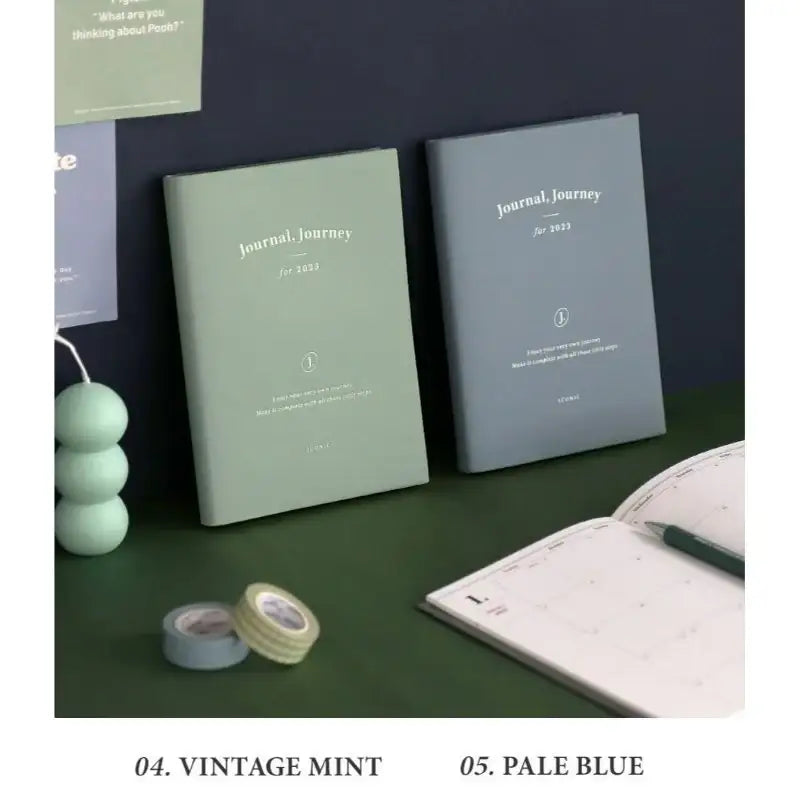 Iconic - 2023 Journal J Diary Plan Weekly B6 - ICONIC - Diary - Harumio