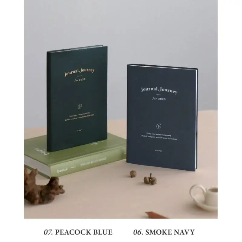Iconic - 2023 Journal J Diary Free Weekly A5 - ICONIC - Diary - Harumio