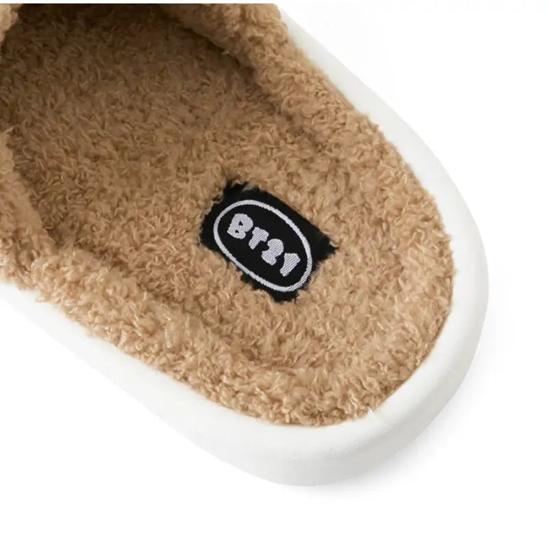 BT21 - Minini Big Face Boucle Slippers - LINE FRIENDS - Footwear - Harumio