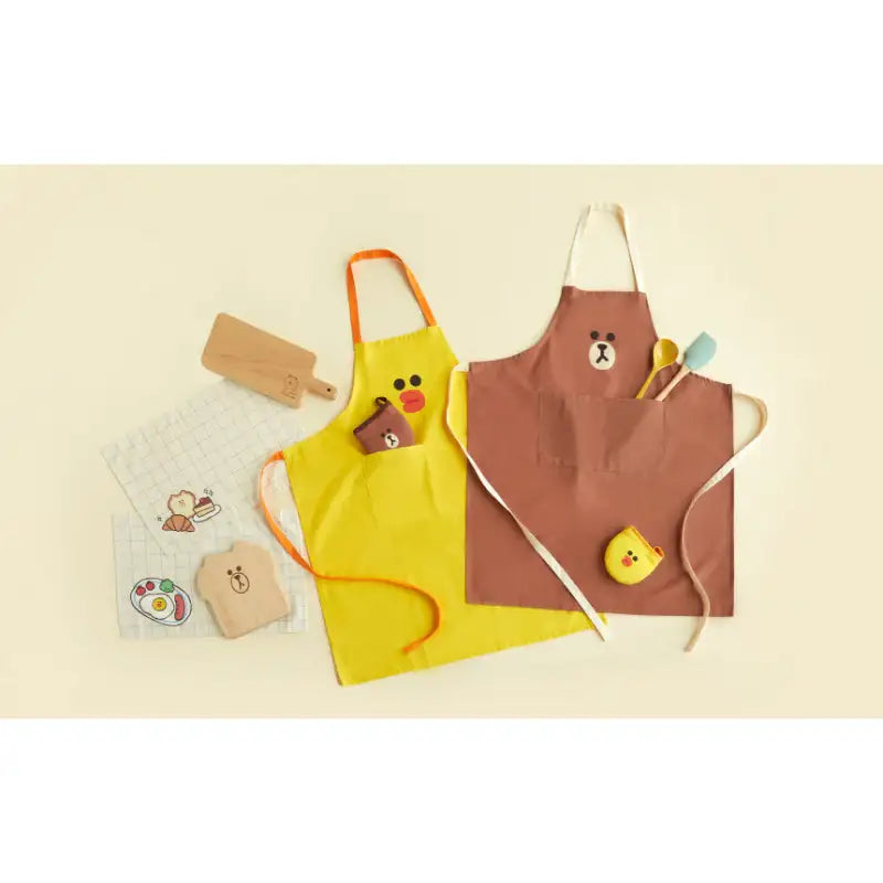 LINE FRIENDS - Brown & Sally Face Apron - Line Friends - Apron - Harumio
