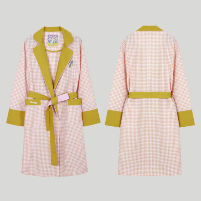 Wiggle Wiggle - Clumppy's Lounge Robe